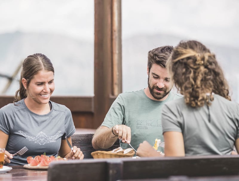 Sun and culinary pleasure