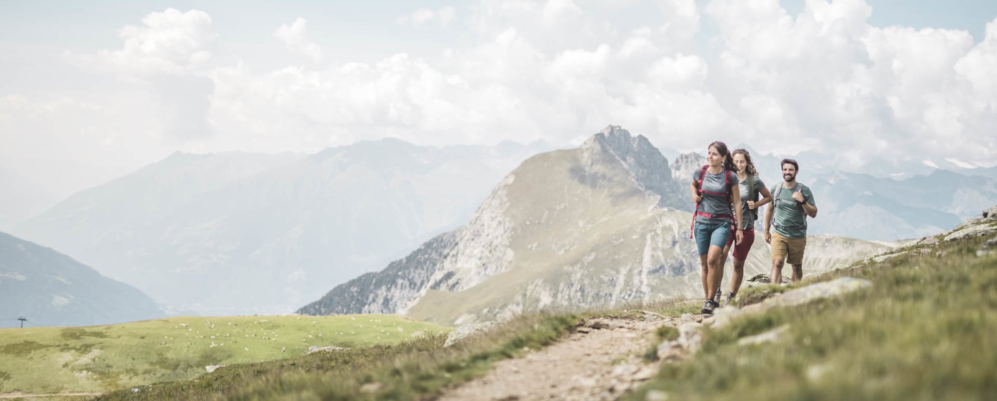 GEFÜHRTE WANDERUNGEN