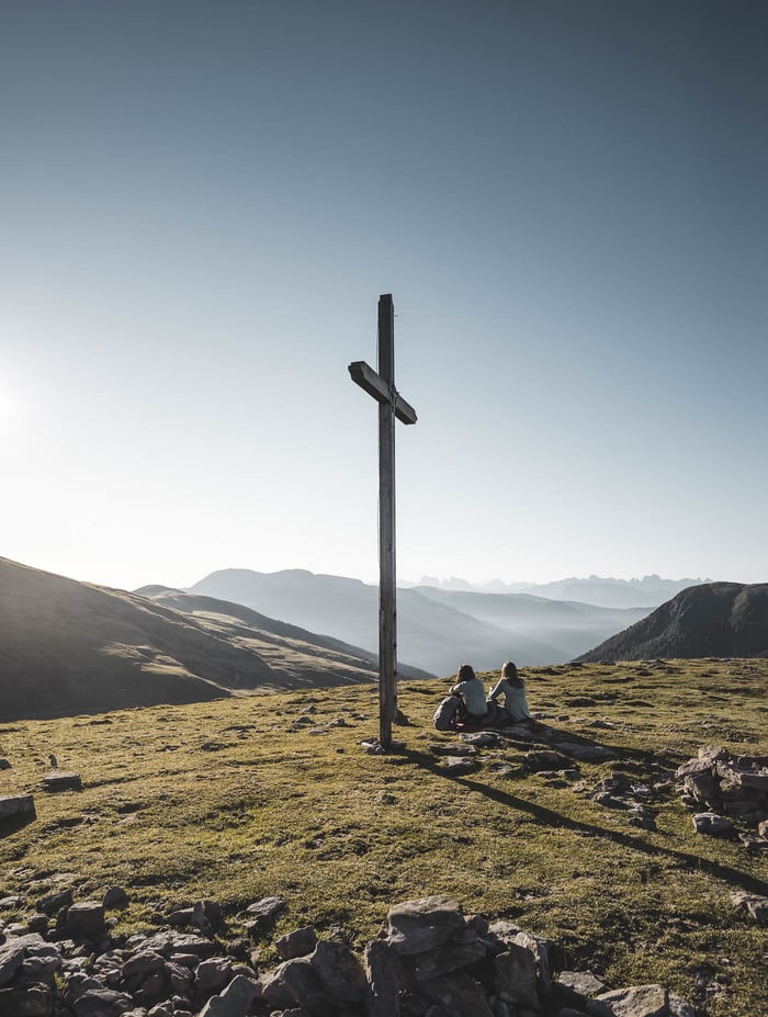 SUNRISE HIKE <br> AT THE SPIELER