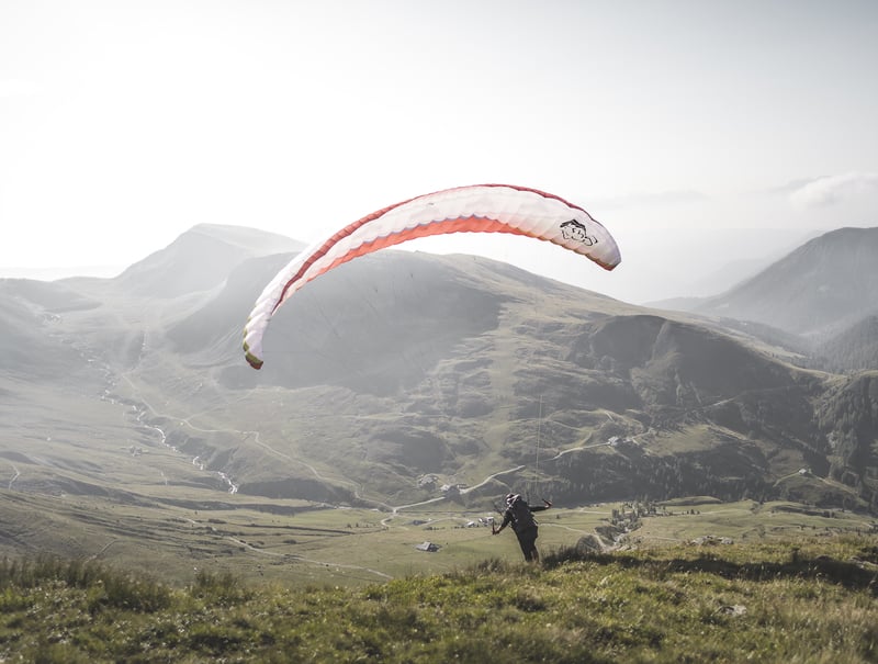 FLIEGEN FÜR <br> DEN GUTEN ZWECK