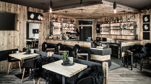 Josef’s Café & Bistro*