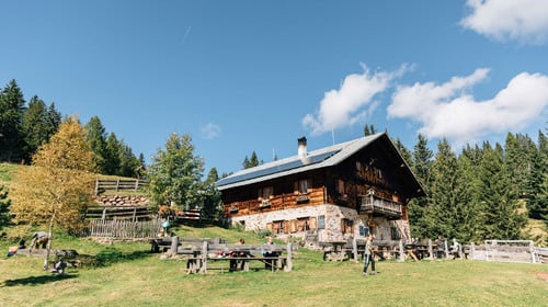 Maiser Alpine Cottage
